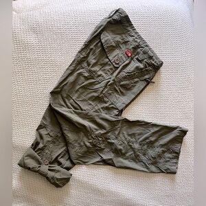 The North Face Womens size 6 Alam Nylon Convertible Hiking Pants green